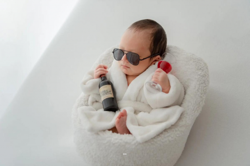 京山宝宝被蜜蜂蛰了 京山宝宝被蜜蜂蛰了